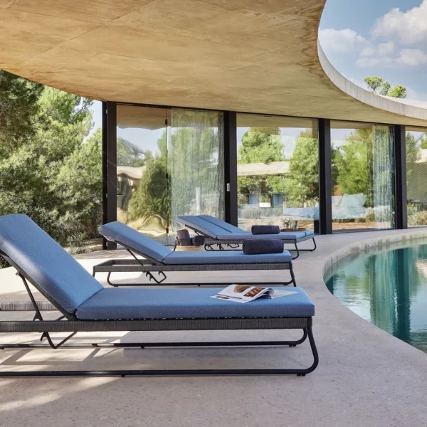 MOMA Collection by Skyline Design - SIMEXA, the outdoor furniture experts