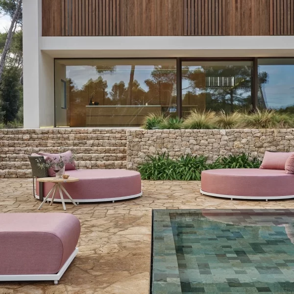 ONA Collection by Skyline Design - SIMEXA, the outdoor furniture experts