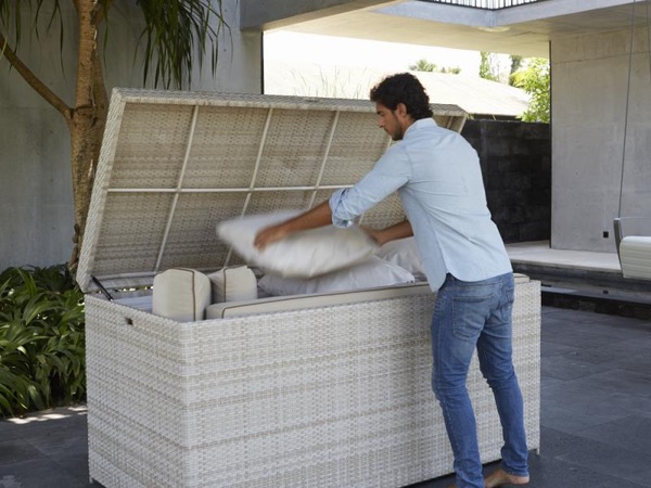 SIMEXA Video Tips: Maintain your outdoor furniture during rainy or winter season - SIMEXA - The Wholesale Outdoor Furniture Specialists