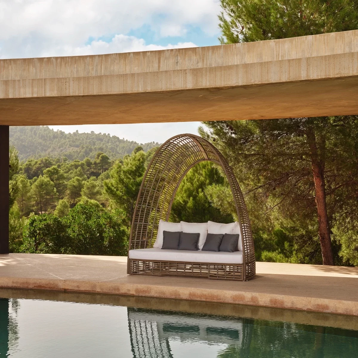 DAYBEDS Collection by Skyline Design - SIMEXA, the outdoor furniture experts