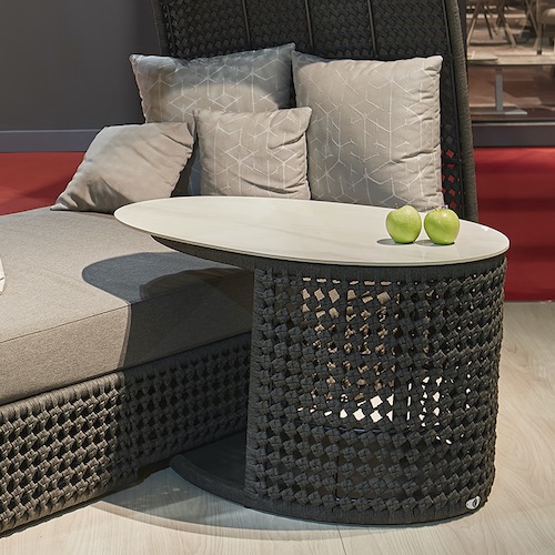 Dekton Table top by Skyline Design - SIMEXA, The outdoor Experts