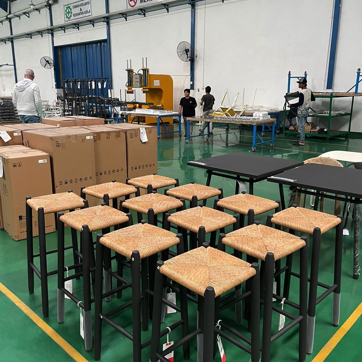 Outdoor Furniture Factory - SIMEXA, the wholesale outdoor furniture experts