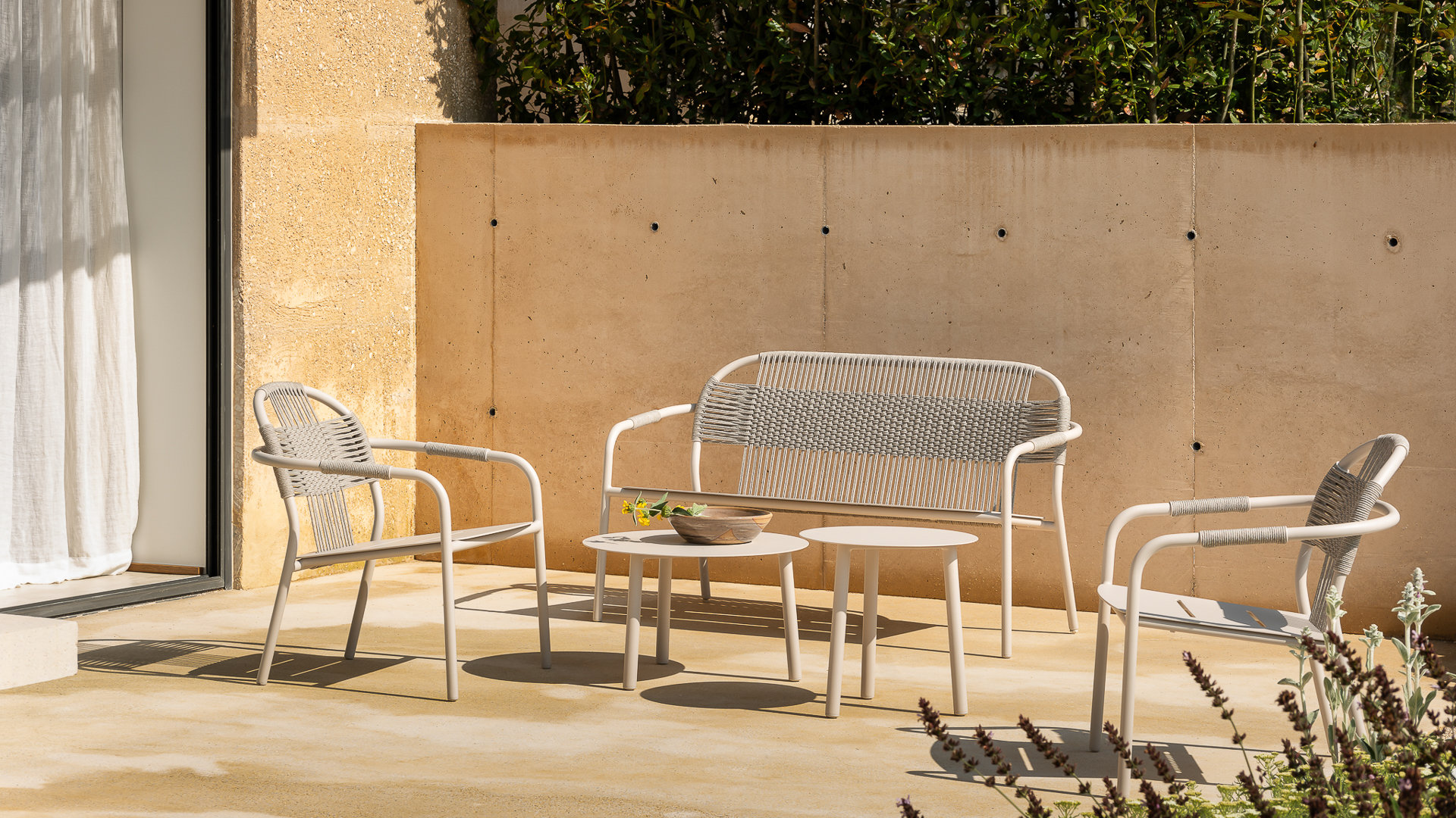 Outdoor furniture industry: What are the sustainability challenges for 2024?