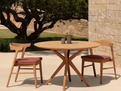 SEVILLE Table and chairs - INFLUENCE - Outdoor Furniture brand represented by SIMEXA in the UAE, Middle East and Thailand