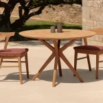SEVILLE Table and chairs - INFLUENCE - Outdoor Furniture brand represented by SIMEXA in the UAE, Middle East and Thailand